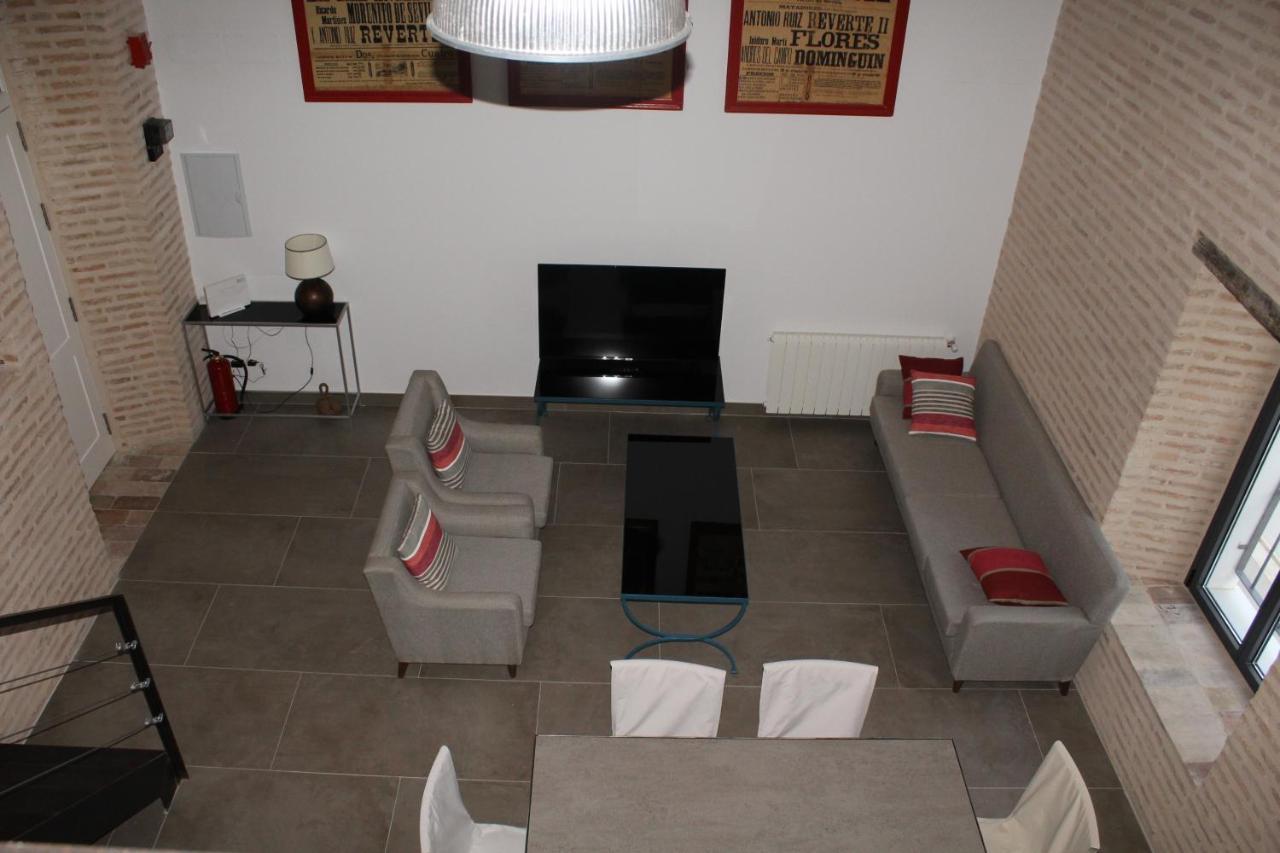 Cozy & Modern Apartment Hombre De Piedra Seville Ngoại thất bức ảnh
